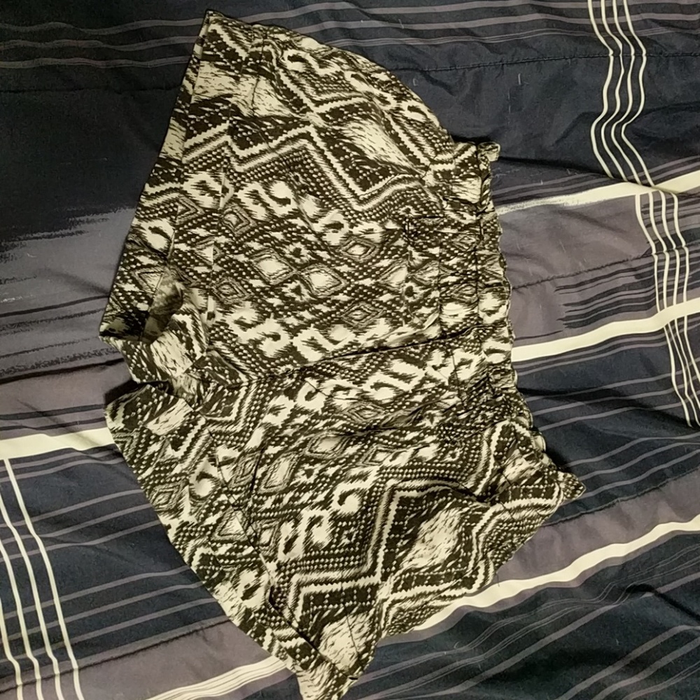 Pattern shorts